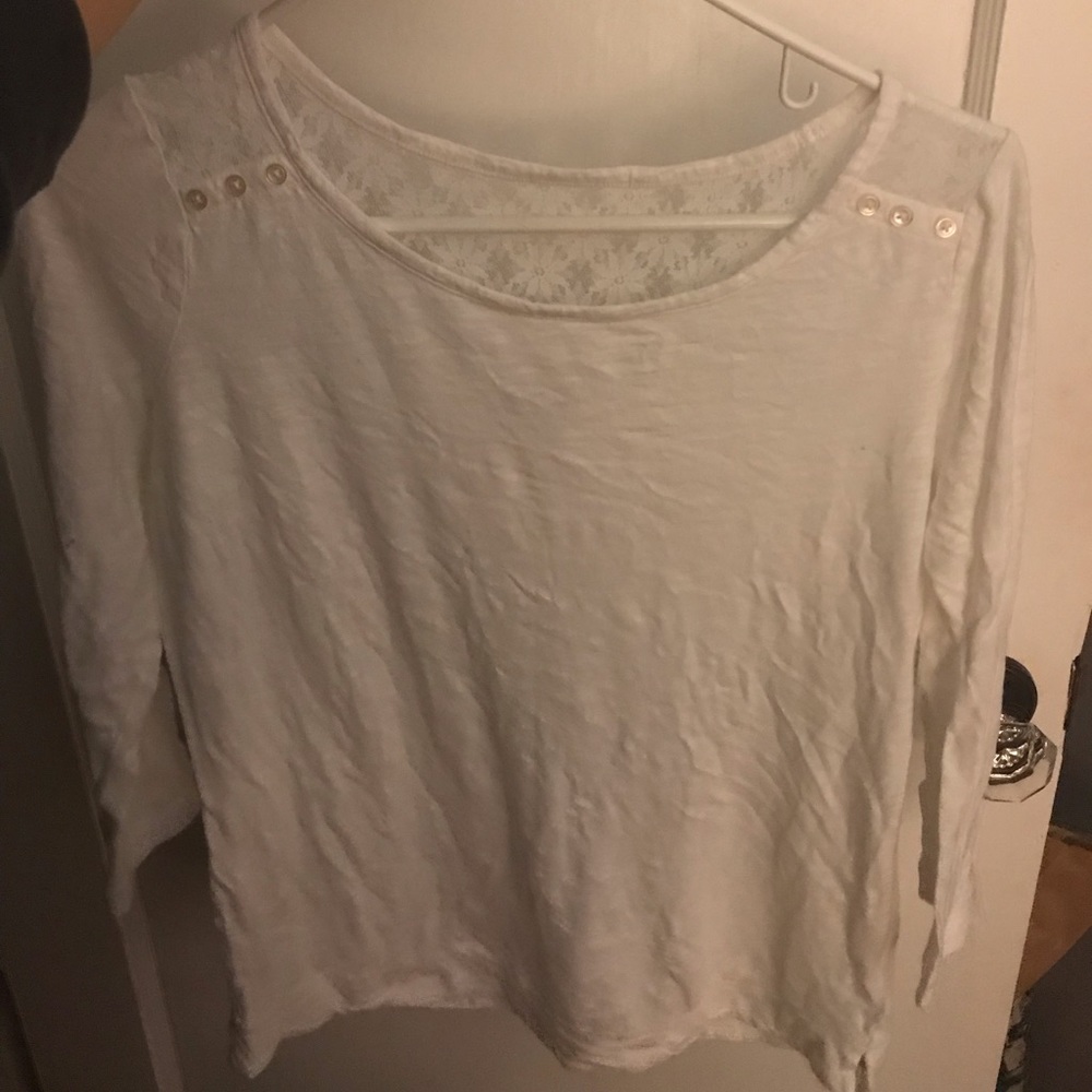 Express top with lace